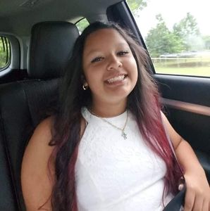 Meet your Posher, Daniela